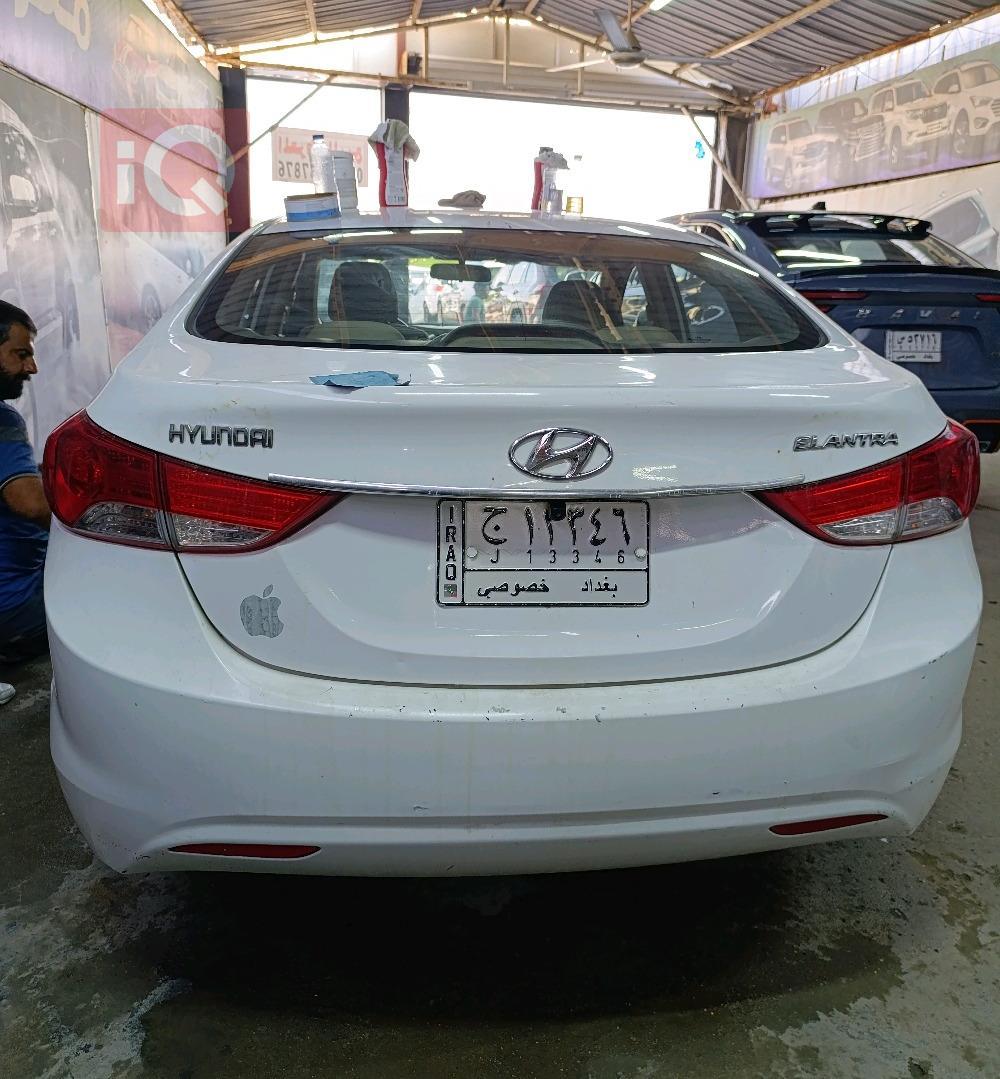 هیوندای ئەلەنترا